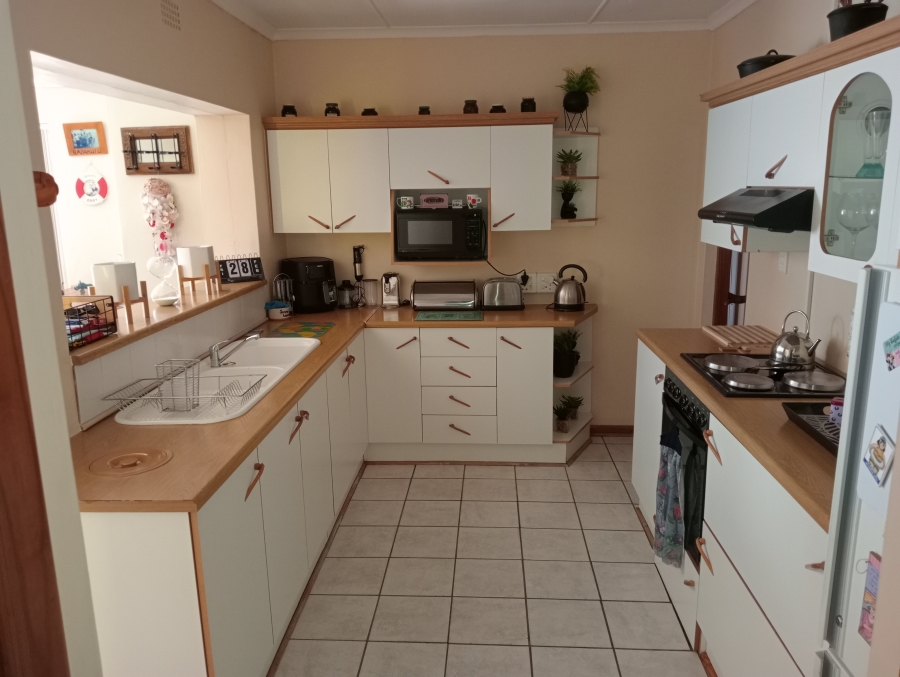 3 Bedroom Property for Sale in Campher Park Eastern Cape